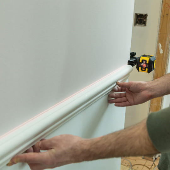 Купити Рівень лазерний CUBIX® Red Beam Cross Line STANLEY STHT77498-1. Офіційний магазин Toolmaster Україна. Фірмовий інструмент та обладнання, офіційна гарантія