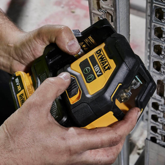 Купити Рівень лазерний лінійний DeWALT DCLE34021N. Офіційний магазин Toolmaster Україна. Фірмовий інструмент та обладнання, офіційна гарантія
