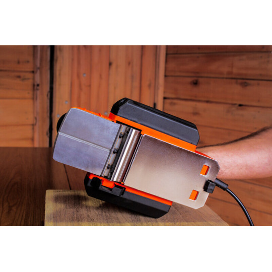 Купити Рубанок мережевий BLACK+DECKER BEW712. Офіційний магазин Toolmaster Україна. Фірмовий інструмент та обладнання, офіційна гарантія