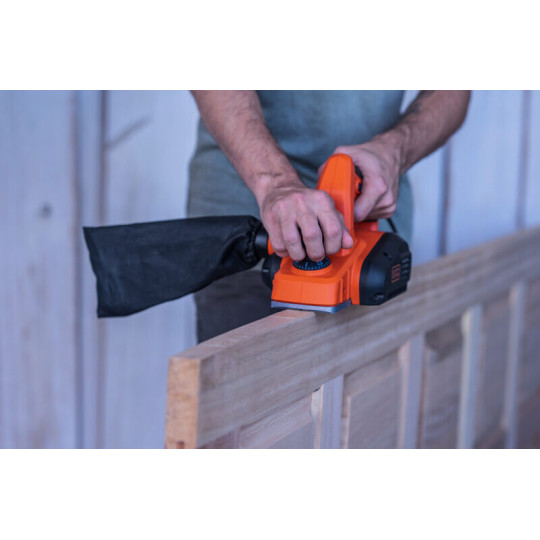 Купити Рубанок мережевий BLACK+DECKER BEW712. Офіційний магазин Toolmaster Україна. Фірмовий інструмент та обладнання, офіційна гарантія