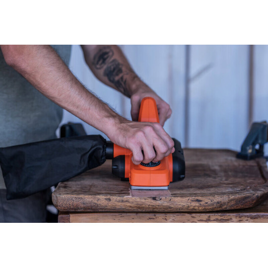 Купити Рубанок мережевий BLACK+DECKER BEW712. Офіційний магазин Toolmaster Україна. Фірмовий інструмент та обладнання, офіційна гарантія
