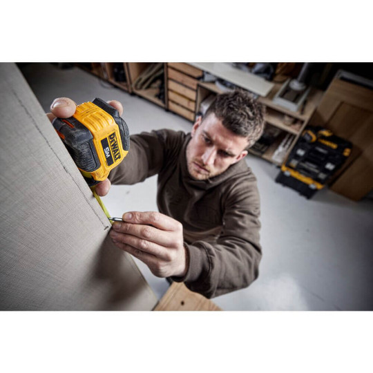 Купити Рулетка вимірювальна COMPACT, 5 м х 28 мм DeWALT DWHT38114-0. Офіційний магазин Toolmaster Україна. Фірмовий інструмент та обладнання, офіційна гарантія