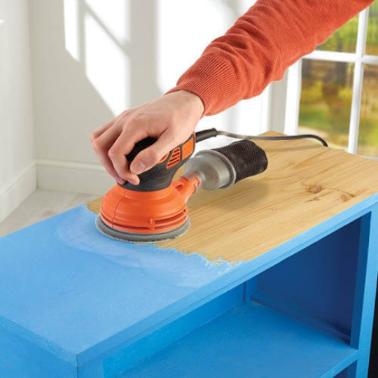 Купити Шліфмашина ексцентрикова мережева BLACK+DECKER KA199. Офіційний магазин Toolmaster Україна. Фірмовий інструмент та обладнання, офіційна гарантія