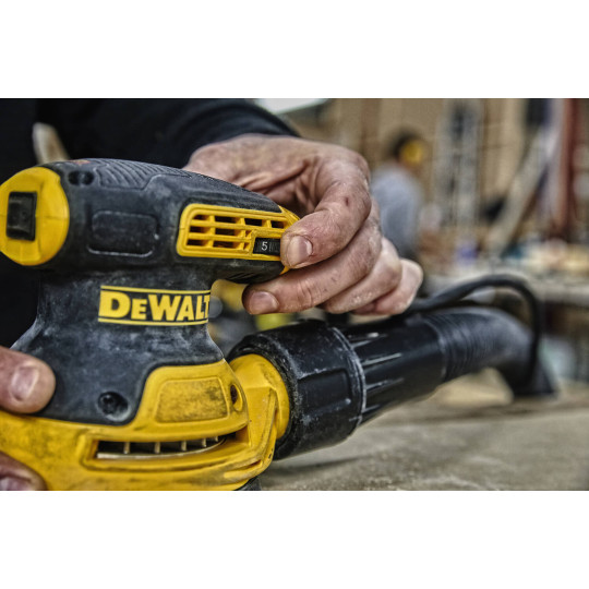 Купити Шліфмашина ексцентрикова мережева DeWALT DWE6423. Офіційний магазин Toolmaster Україна. Фірмовий інструмент та обладнання, офіційна гарантія