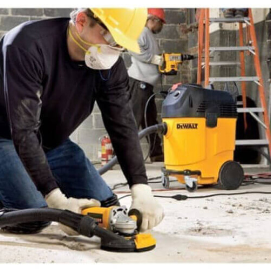 Купити Шліфмашина кутова - болгарка мережева DeWALT DWE4257KT. Офіційний магазин Toolmaster Україна. Фірмовий інструмент та обладнання, офіційна гарантія