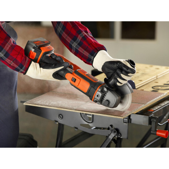 Купити Шліфмашина кутова - болгарка акумуляторна BLACK+DECKER BCG720N. Офіційний магазин Toolmaster Україна. Фірмовий інструмент та обладнання, офіційна гарантія
