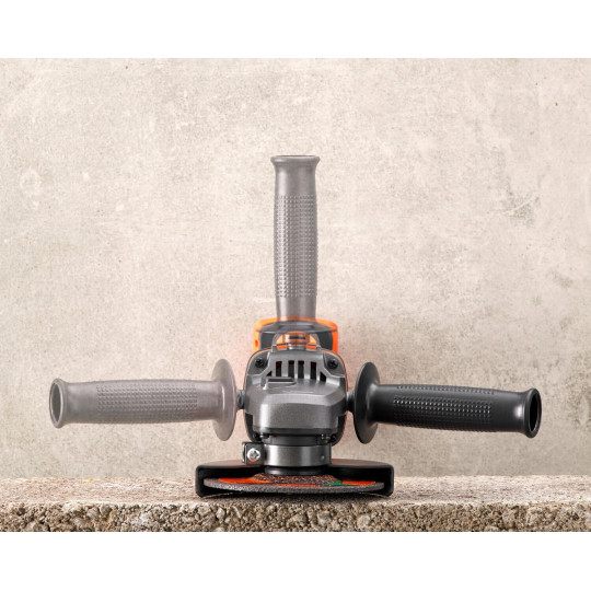 Купити Шліфмашина кутова - болгарка акумуляторна BLACK+DECKER BCG720N. Офіційний магазин Toolmaster Україна. Фірмовий інструмент та обладнання, офіційна гарантія