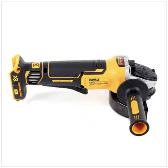 Купити Шлифмашина угловая - болгарка аккумуляторная бесщеточная DeWALT DCG406NT. Официальный магазин Toolmaster Украина. Фирменный инструмент и оборудование, официальная гарантия