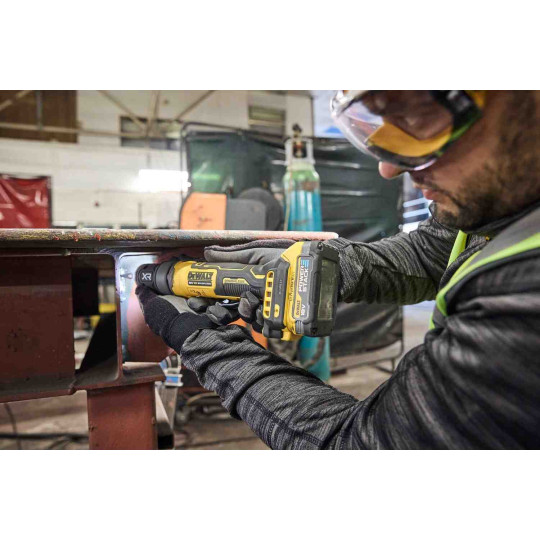 Купити Прямошлифовальна машина акумуляторна безщіткова DeWALT DCG420N. Офіційний магазин Toolmaster Україна. Фірмовий інструмент та обладнання, офіційна гарантія