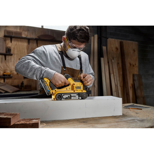 Купити Шліфмашина стрічкова акумуляторна безщіткова DeWALT DCW220N. Офіційний магазин Toolmaster Україна. Фірмовий інструмент та обладнання, офіційна гарантія