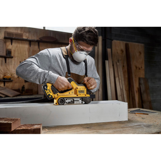 Купити Шліфмашина стрічкова акумуляторна безщіткова DeWALT DCW220P2. Офіційний магазин Toolmaster Україна. Фірмовий інструмент та обладнання, офіційна гарантія