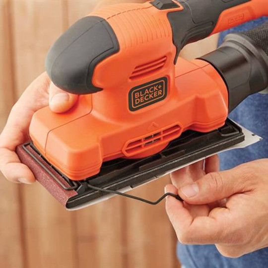Купити Шліфмашина вібраційна мережева BLACK+DECKER BEW220. Офіційний магазин Toolmaster Україна. Фірмовий інструмент та обладнання, офіційна гарантія