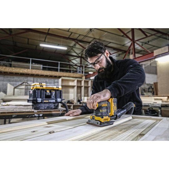 Купити Шліфмашина вібраційна акумуляторна DeWALT DCW200NT. Офіційний магазин Toolmaster Україна. Фірмовий інструмент та обладнання, офіційна гарантія