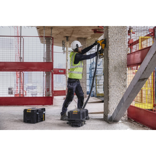 Купити Штроборіз акумуляторний безщітковий DeWALT DCG200NT. Офіційний магазин Toolmaster Україна. Фірмовий інструмент та обладнання, офіційна гарантія