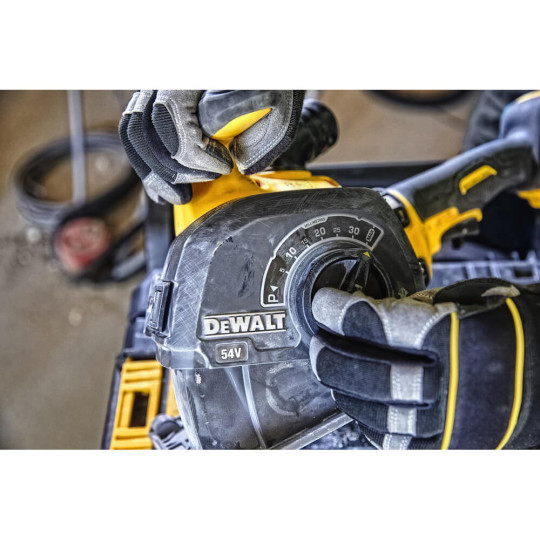 Купити Штроборіз акумуляторний безщітковий DeWALT DCG200T2. Офіційний магазин Toolmaster Україна. Фірмовий інструмент та обладнання, офіційна гарантія