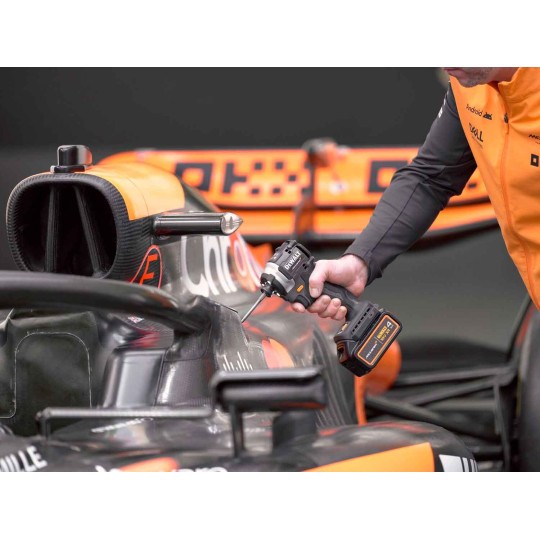 Купити Шурупокрут ударний McLaren F1 TEAM LIMITED EDITION DeWALT DCF85MM1T. Офіційний магазин Toolmaster Україна. Фірмовий інструмент та обладнання, офіційна гарантія