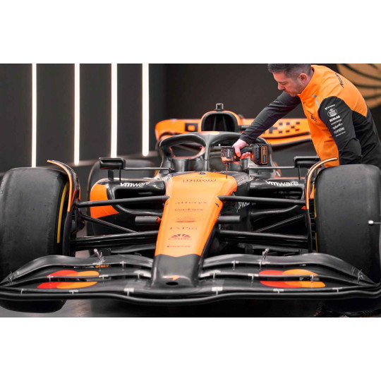 Купити Шурупокрут ударний McLaren F1 TEAM LIMITED EDITION DeWALT DCF85MM1T. Офіційний магазин Toolmaster Україна. Фірмовий інструмент та обладнання, офіційна гарантія