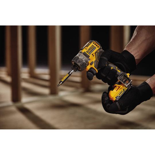 Купити Шурупокрут акумуляторний безщітковий DeWALT DCF601D2. Офіційний магазин Toolmaster Україна. Фірмовий інструмент та обладнання, офіційна гарантія
