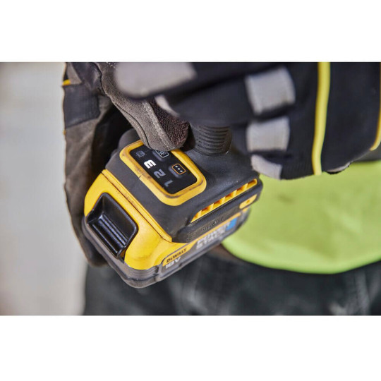 Купити Шурупокрут ударний акумуляторний безщітковий DeWALT DCF860E2T. Офіційний магазин Toolmaster Україна. Фірмовий інструмент та обладнання, офіційна гарантія