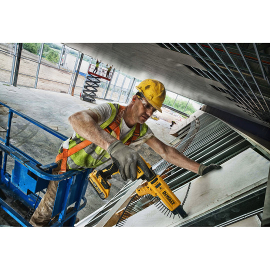 Купити Шурупокрут акумуляторний безщітковий DeWALT DCF620N. Офіційний магазин Toolmaster Україна. Фірмовий інструмент та обладнання, офіційна гарантія