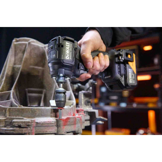 Купити Шурупокрут ударний McLaren F1 TEAM SPECIAL EDITION DeWALT DCF86MP2T. Офіційний магазин Toolmaster Україна. Фірмовий інструмент та обладнання, офіційна гарантія