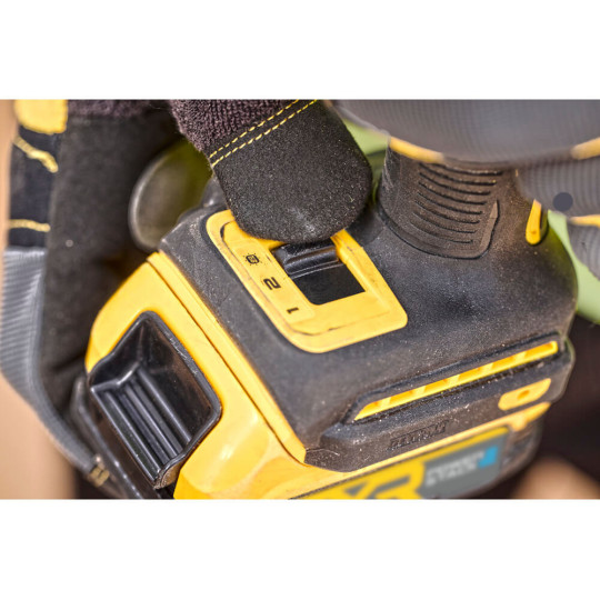 Купити Шурупокрут ударний гідравлічний акумуляторний безщітковий DeWALT DCF870N. Офіційний магазин Toolmaster Україна. Фірмовий інструмент та обладнання, офіційна гарантія
