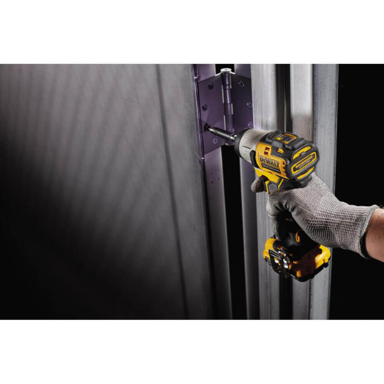 Купити Шурупокрут акумуляторний ударний безщітковий DeWALT DCF801D2. Офіційний магазин Toolmaster Україна. Фірмовий інструмент та обладнання, офіційна гарантія