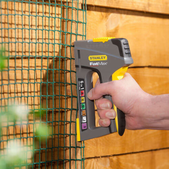 Купити Степлер LIGHT DUTY / HEAVYDUTY / CABLE / BRADS TR75 FATMAX® 6 У 1 для всіх типів скоб STANLEY FMHT6-70868. Офіційний магазин Toolmaster Україна. Фірмовий інструмент та обладнання, офіційна гарантія