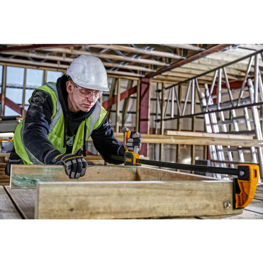 Купити Струбцина XL триггерная с максимальным усилием сжатия 270 кг DeWALT DWHT0-83187. Официальный магазин Toolmaster Украина. Фирменный инструмент и оборудование, официальная гарантия