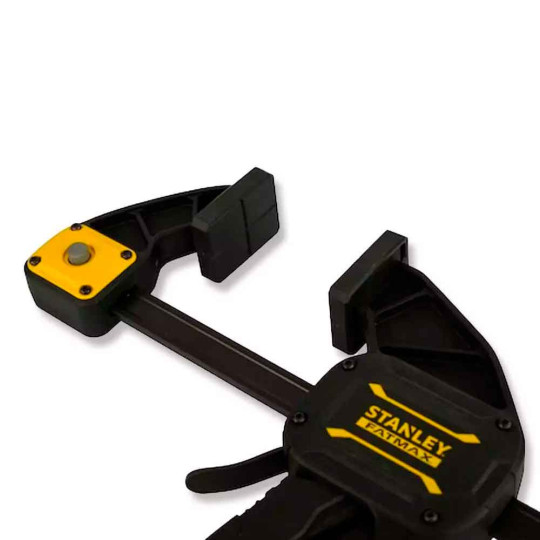 Купити Струбцина FatMax L тригерна з максимальним зусиллям стиснення 135 кг STANLEY FMHT0-83211. Офіційний магазин Toolmaster Україна. Фірмовий інструмент та обладнання, офіційна гарантія