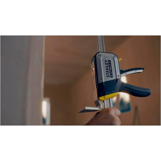 Купити Струбцина розпірна-домкрат FATMAX® TradeLift™ тригерна, максимальна вантажопідйомність 150 кг STANLEY FMHT83550-1. Офіційний магазин Toolmaster Україна. Фірмовий інструмент та обладнання, офіційна гарантія