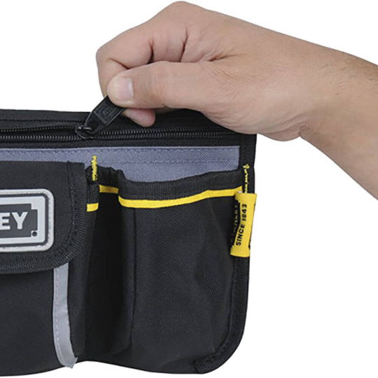 Купити Сумка поясна Basic Stanley Personal Pouch для особистих речей і аксесуарів STANLEY 1-96-179. Офіційний магазин Toolmaster Україна. Фірмовий інструмент та обладнання, офіційна гарантія