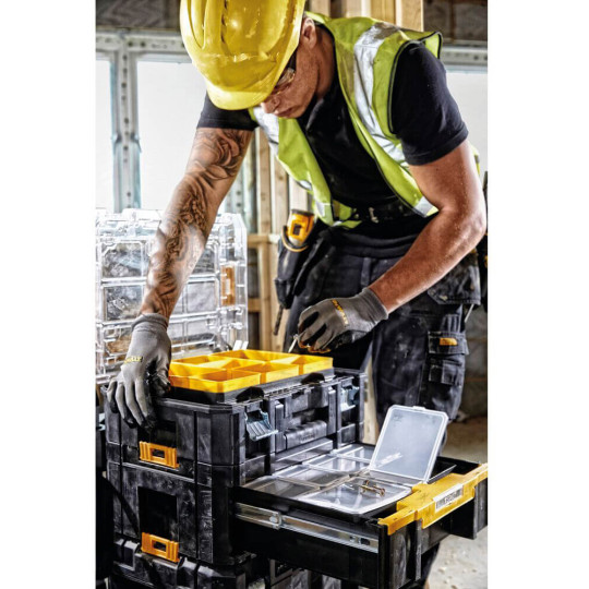 Купити Ящик инструментальный TSTAK DeWALT DWST1-70705. Официальный магазин Toolmaster Украина. Фирменный инструмент и оборудование, официальная гарантия