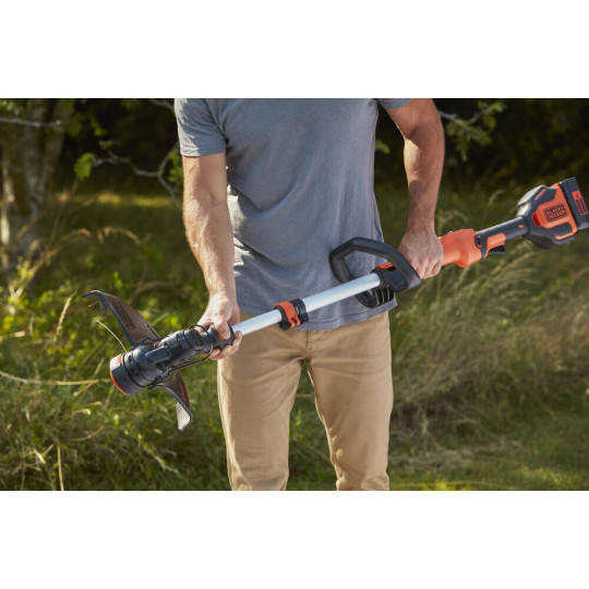 Купити Триммер аккумуляторный бесщеточный BLACK+DECKER BCSTE636L1. Официальный магазин Toolmaster Украина. Фирменный инструмент и оборудование, официальная гарантия