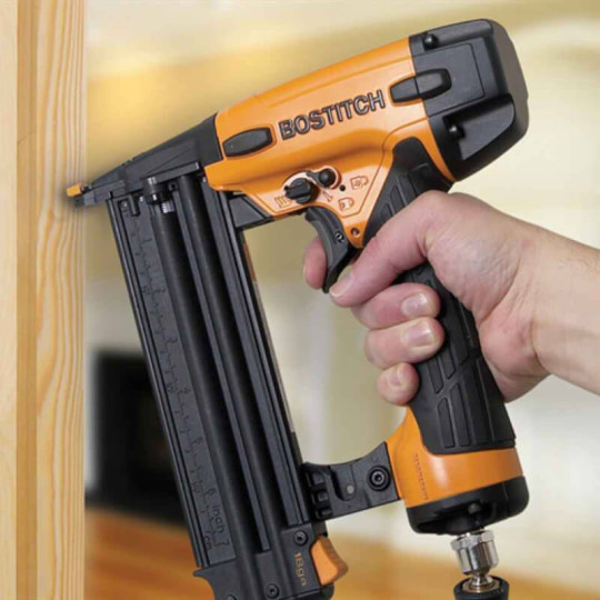 Купити Пістолет штифтозабивний пневматичний BOSTITCH BT1855-E. Офіційний магазин Toolmaster Україна. Фірмовий інструмент та обладнання, офіційна гарантія