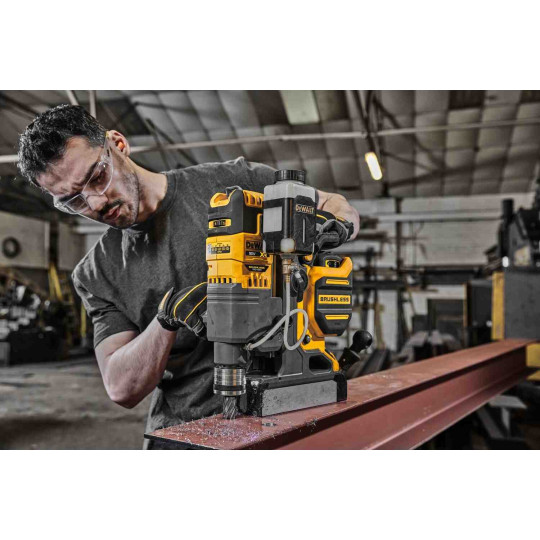 Купити Станок сверлильный аккумуляторный бесщеточный магнитный DeWALT DCD1623N. Официальный магазин Toolmaster Украина. Фирменный инструмент и оборудование, официальная гарантия