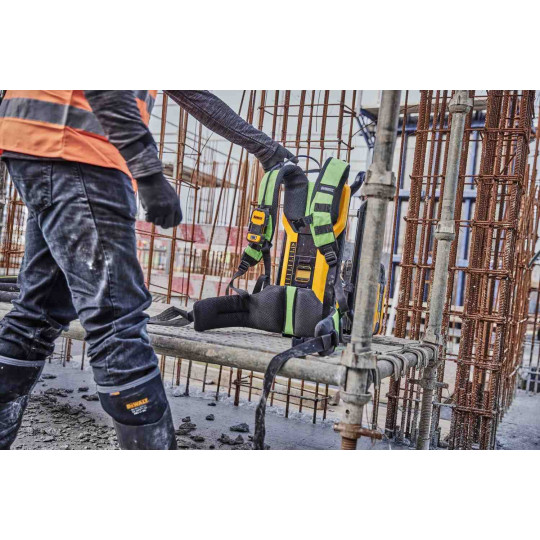 Купити Вібратор-наплічник глибинний акумуляторний POWERSHIFT DeWALT DCPS310N. Офіційний магазин Toolmaster Україна. Фірмовий інструмент та обладнання, офіційна гарантія