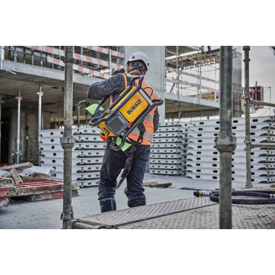 Купити Вібратор-наплічник глибинний акумуляторний POWERSHIFT DeWALT DCPS310N. Офіційний магазин Toolmaster Україна. Фірмовий інструмент та обладнання, офіційна гарантія