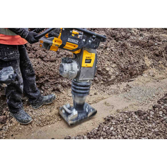 Купити Вібротрамбовка акумуляторна POWERSHIFT DeWALT DCPS660N. Офіційний магазин Toolmaster Україна. Фірмовий інструмент та обладнання, офіційна гарантія