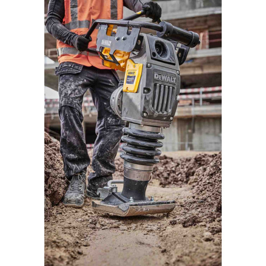Купити Вібротрамбовка акумуляторна POWERSHIFT DeWALT DCPS660N. Офіційний магазин Toolmaster Україна. Фірмовий інструмент та обладнання, офіційна гарантія