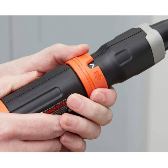 Купити Отвертка аккумуляторная BLACK+DECKER BCF601C. Официальный магазин Toolmaster Украина. Фирменный инструмент и оборудование, официальная гарантия