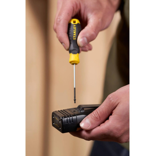 Купити Викрутка Cushion Grip довжиною 60 мм з паралельним жалом під шліц SL 2.5 STANLEY STHT16151-0. Офіційний магазин Toolmaster Україна. Фірмовий інструмент та обладнання, офіційна гарантія
