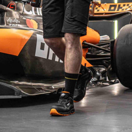 Купити Взуття робоче TORQUE McLaren F1 Team DeWALT DXFWMC50338-126-08. Офіційний магазин Toolmaster Україна. Фірмовий інструмент та обладнання, офіційна гарантія