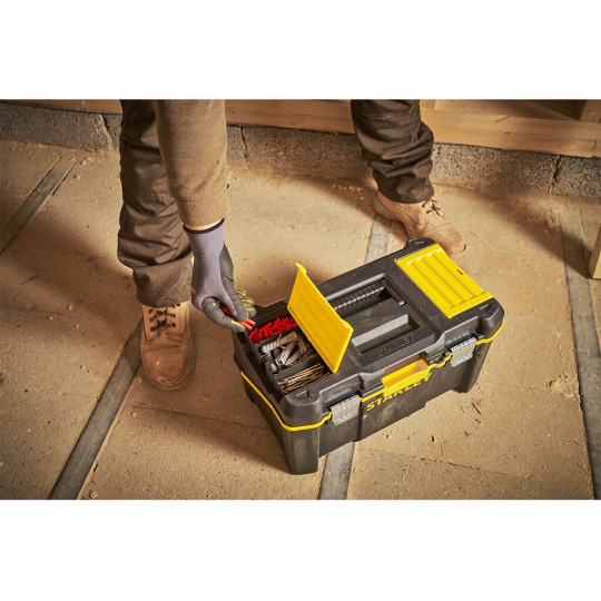Купити Ящик ESSENTIAL Cantilever, 490х290х250 мм (19) STANLEY STST83397-1. Официальный магазин Toolmaster Украина. Фирменный инструмент и оборудование, официальная гарантия