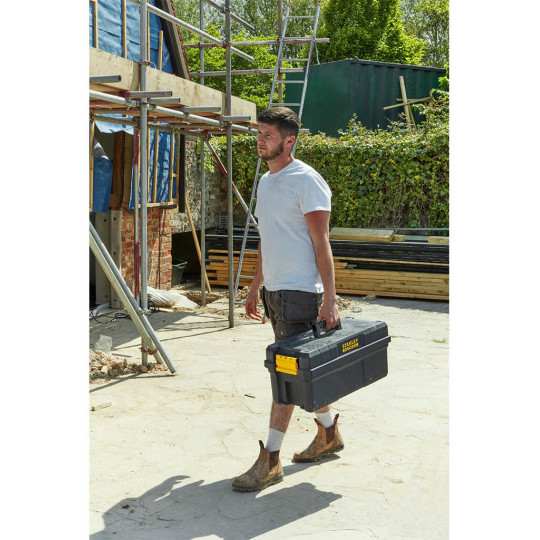 Купити Ящик-лестница для инструмента FatMax, 25”, 290 x 640 x 300 мм STANLEY FMST81083-1. Официальный магазин Toolmaster Украина. Фирменный инструмент и оборудование, официальная гарантия