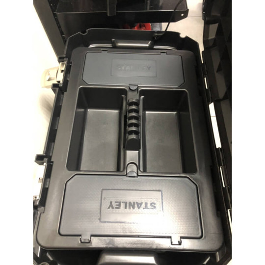 Купити Ящик большого объема Mobile Job Chest, размеры 768х490х476 мм, с колесами STANLEY 1-92-978. Официальный магазин Toolmaster Украина. Фирменный инструмент и оборудование, официальная гарантия