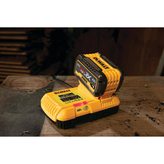 Купити Зарядний пристрій DeWALT DCB117. Офіційний магазин Toolmaster Україна. Фірмовий інструмент та обладнання, офіційна гарантія