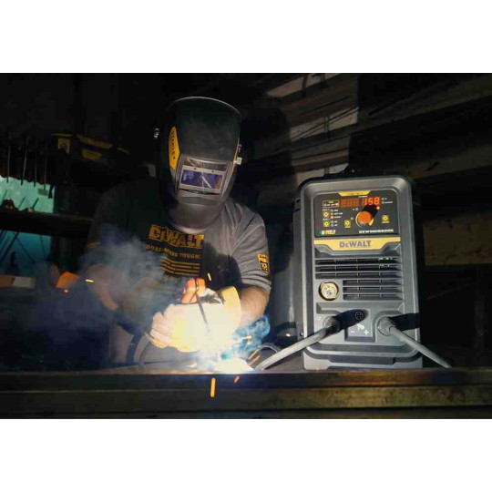 Купити Зварювальний апарат інверторний DeWALT DXWDMIG200E. Офіційний магазин Toolmaster Україна. Фірмовий інструмент та обладнання, офіційна гарантія
