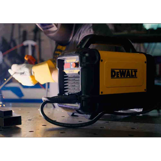 Купити Зварювальний апарат інверторний DeWALT DXWDMMA200E. Офіційний магазин Toolmaster Україна. Фірмовий інструмент та обладнання, офіційна гарантія